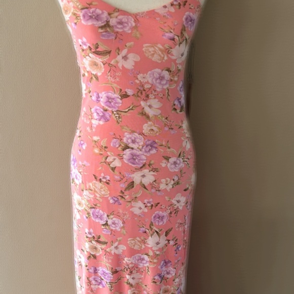 Pink floral print maxi dress - Picture 8 of 12